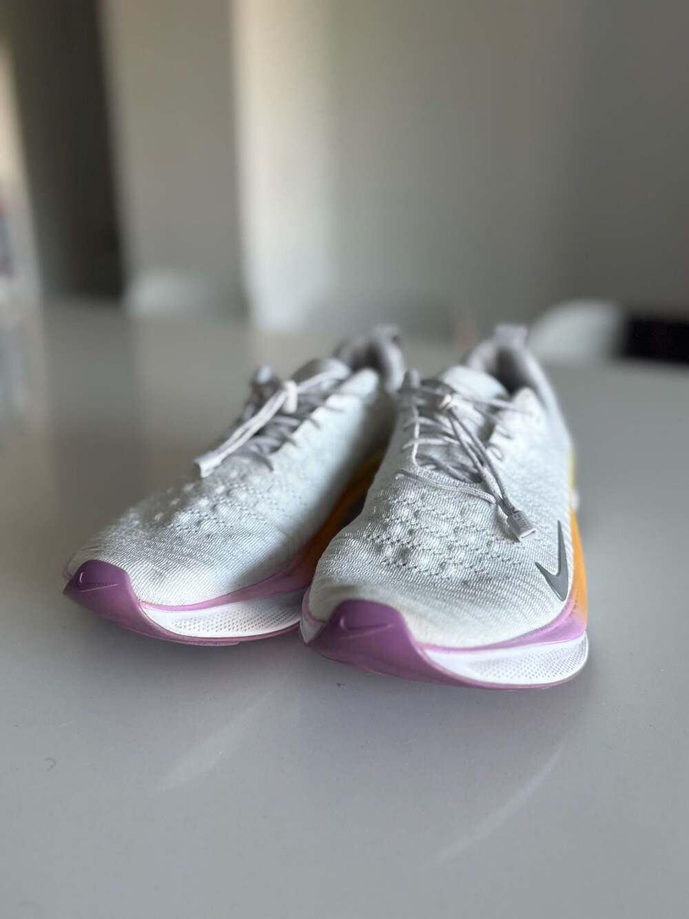 Nike Women's ReactX Infinity Run 4 Flyknit White Hot Fuchsia Saturn Gold (DX5048 - Picture 2 of 15